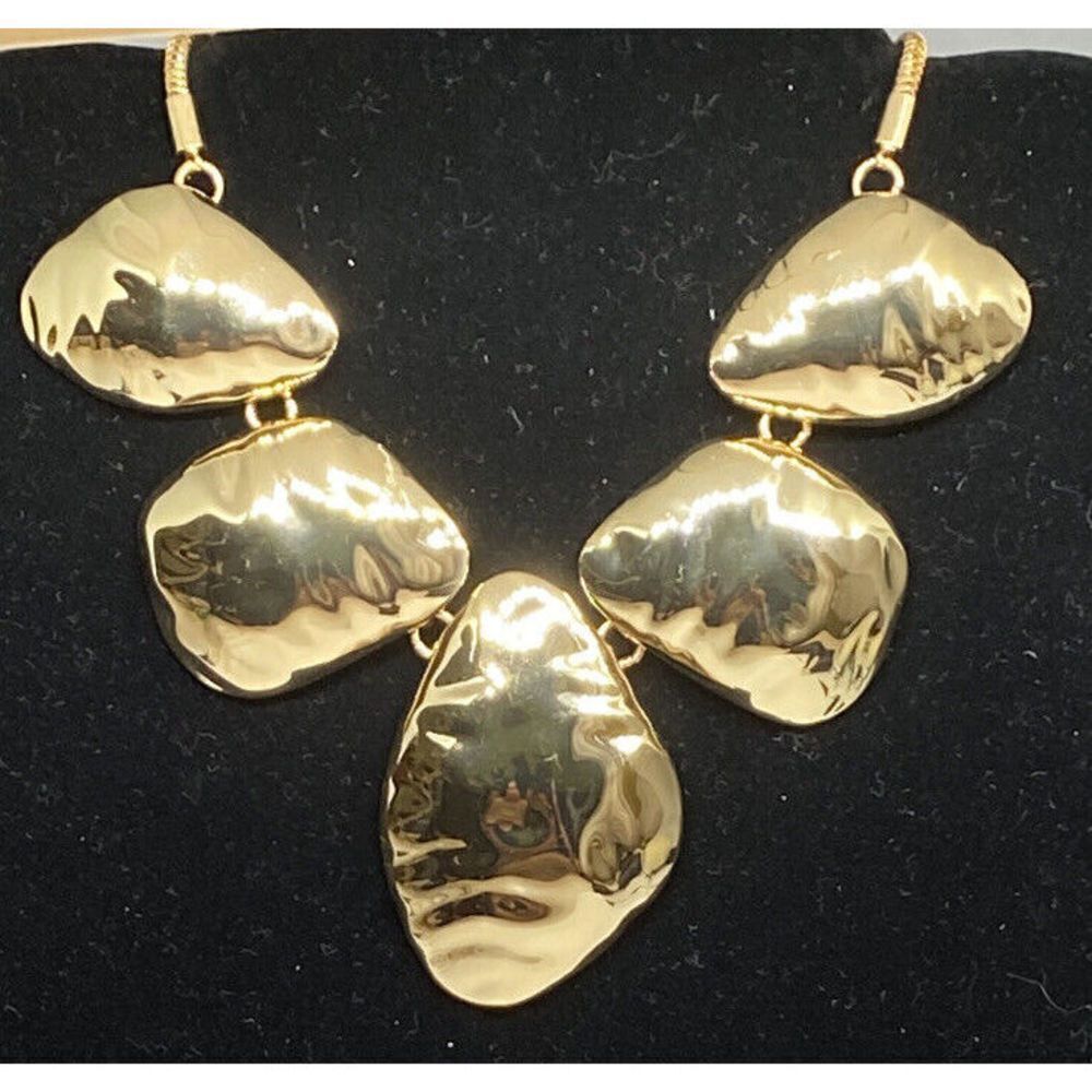 Alfani Gold-Tone Sculptural Nugget Statement Necklace 19" + 3" MSRP $59.50 CP269